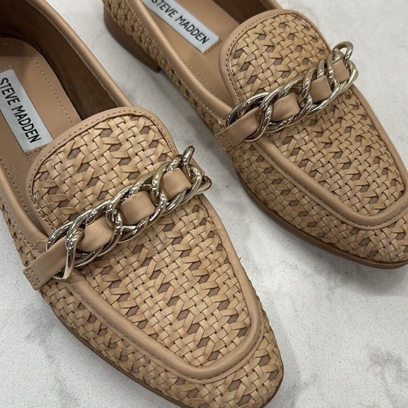 Steve Madden Terrain Loafer Tan 6.5 Chain Detail Woven Slip On Almond Toe - Picture 14 of 16